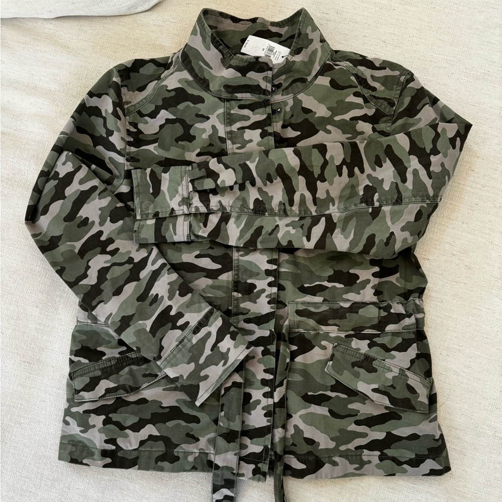 Banana republic woman camo jacket